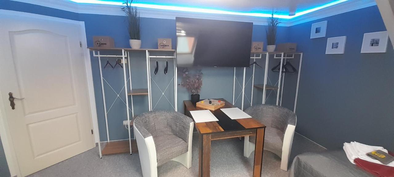 Best-Preis -Vip Lounge- Mit Netflix, Self-Check-In, Ebike Ladestation, Fahrradraum, Wlan Und Netflix - Direkt Am Elberadweg Im Herzen Von 비텐베르게 외부 사진